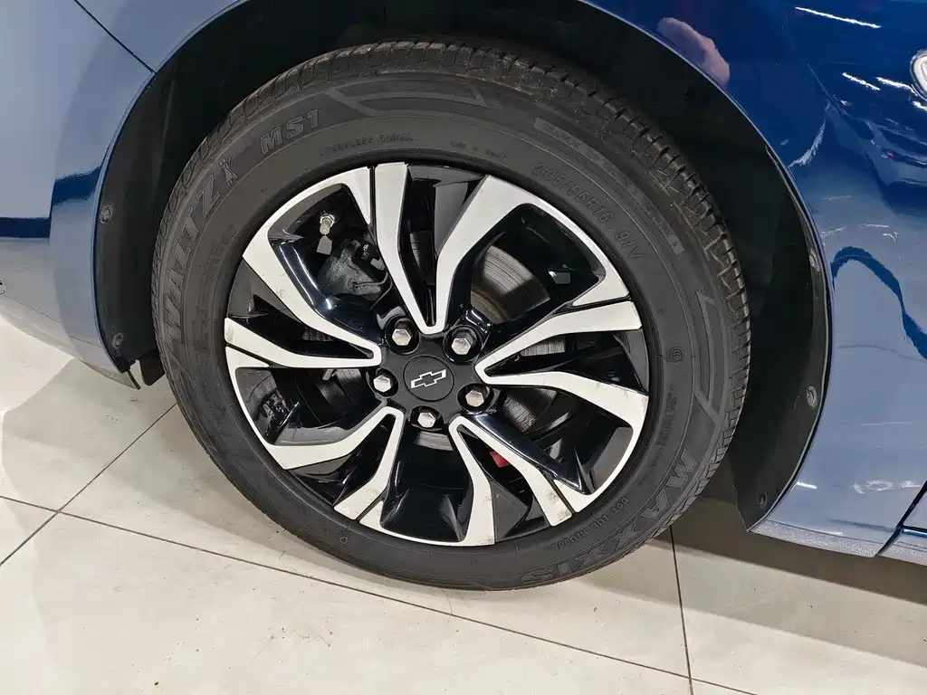 Cruze 2020 mild hybrid RS 330T automatic smooth version купить на сайте DeffCars