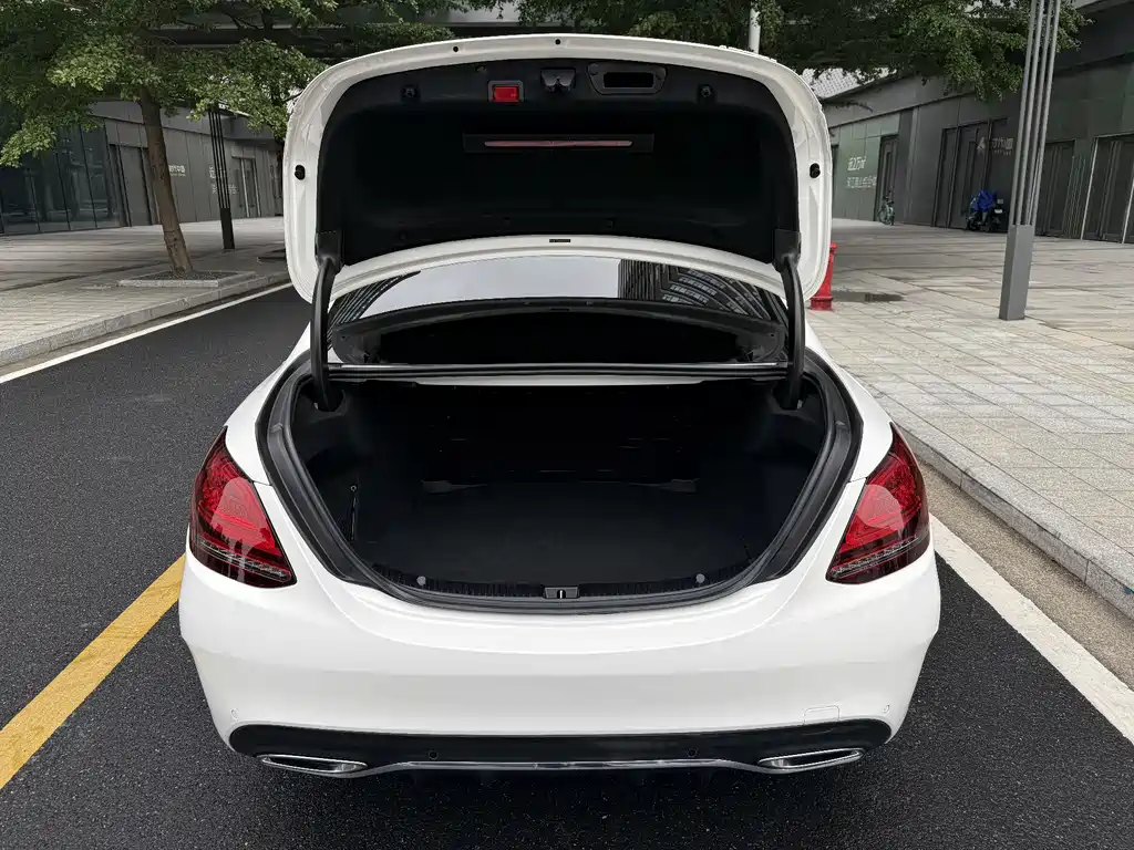 Mercedes-Benz C-Class 2021 C 200 L Fashionable Sports Edition купить на сайте DeffCars