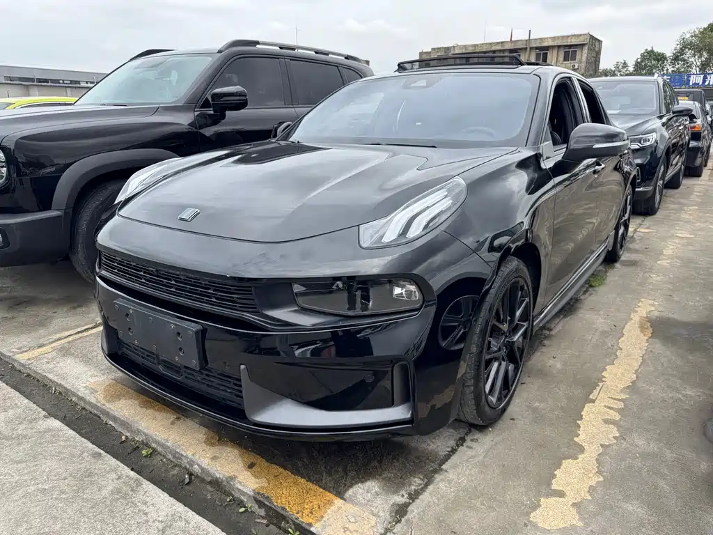 Lynk & Co 03 2019 2.0TD automatic version купить на сайте DeffCars