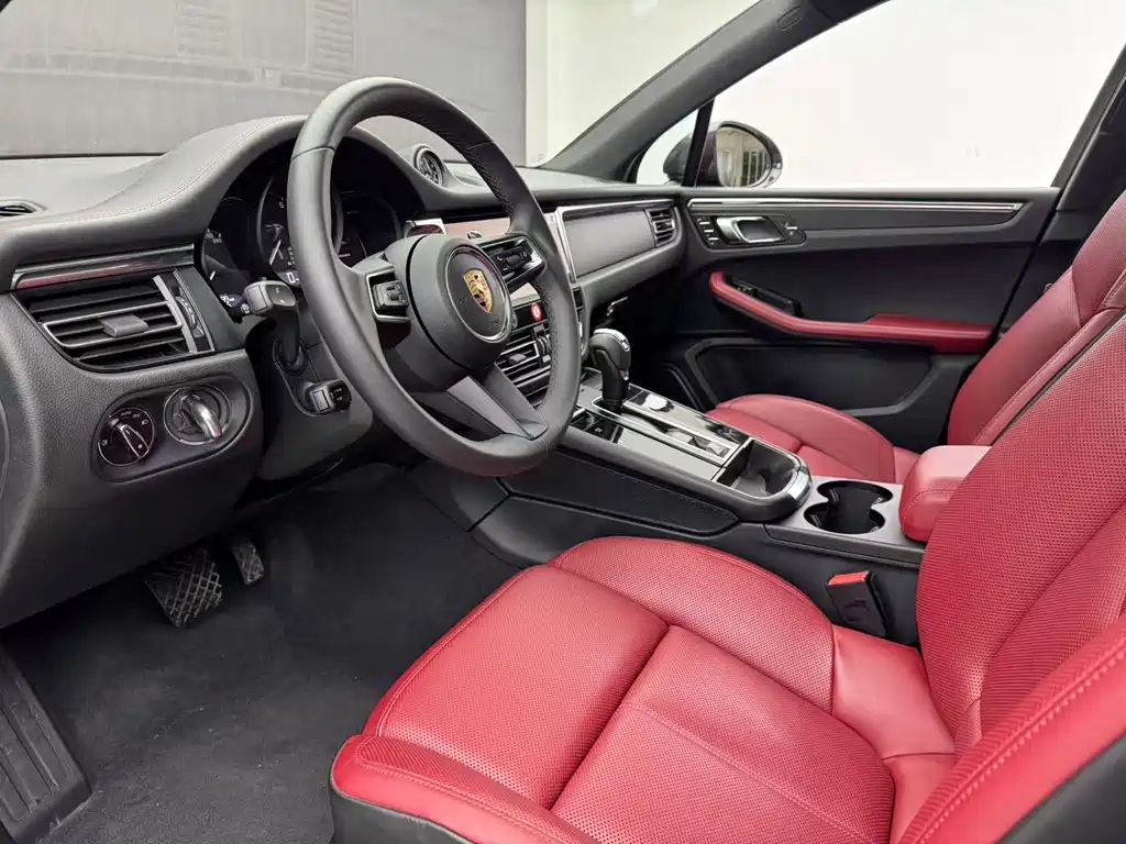 Macan 2025 Macan 2.0T Dream Edition купить на сайте DeffCars