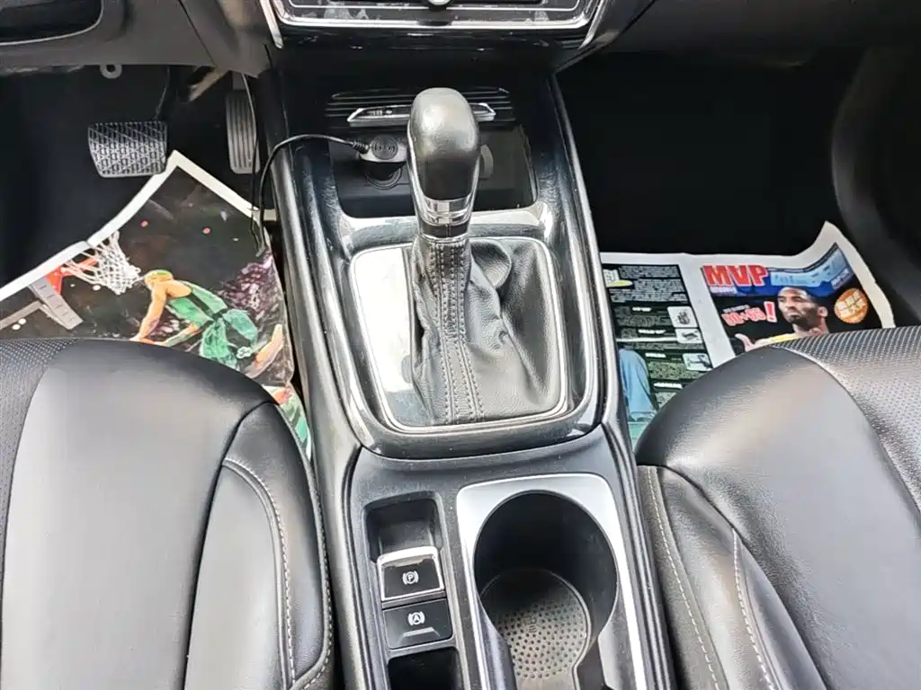 Roewe i5 2019 1.5L automatic 4G Internet Langham Edition купить на сайте DeffCars