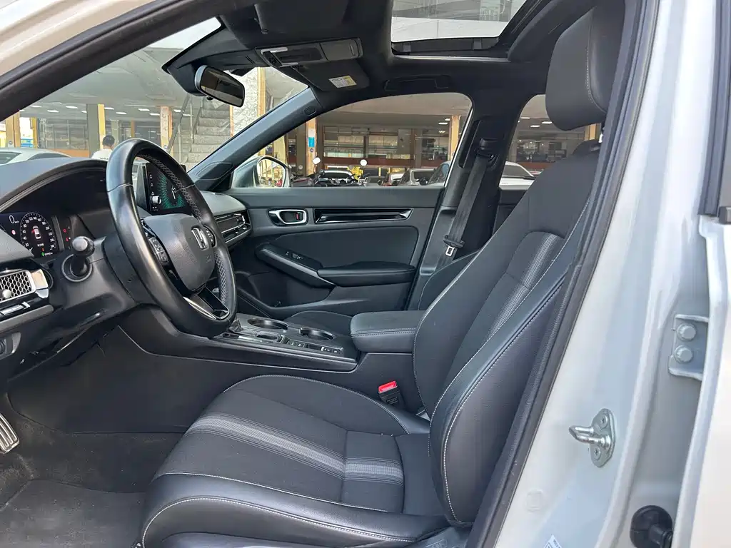 Civic 2022 240TURBO CVT combustion version купить на сайте DeffCars