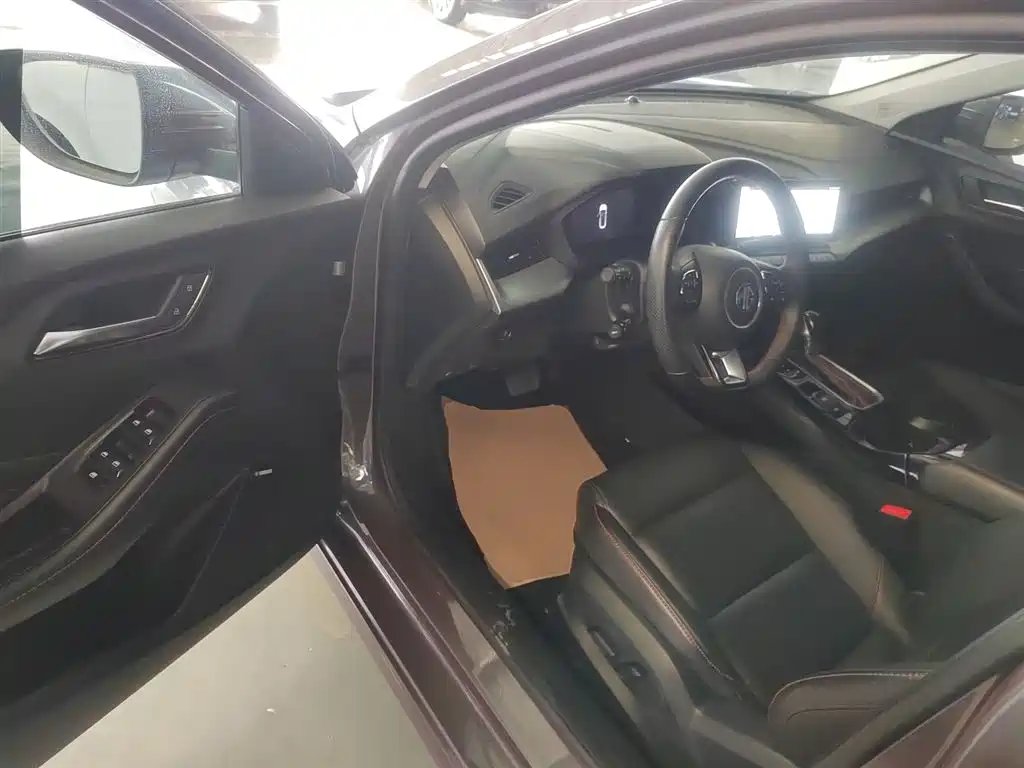 MG5 2022 180DVVT CVT Youth Flagship Edition купить на сайте DeffCars