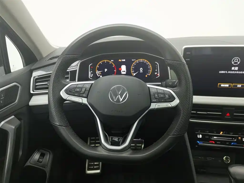 Tiguan L 2024 330TSI automatic two-wheel drive R-Line version купить на сайте DeffCars