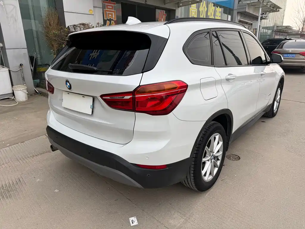 BMW X1 2018 sDrive18Li Fashion Model купить на сайте DeffCars
