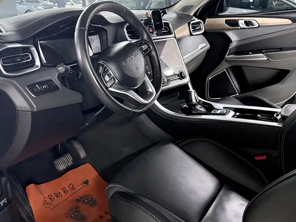 Lynk & Co 01 2019 2.0T 2WD Yao Pro Edition National V купить на сайте DeffCars