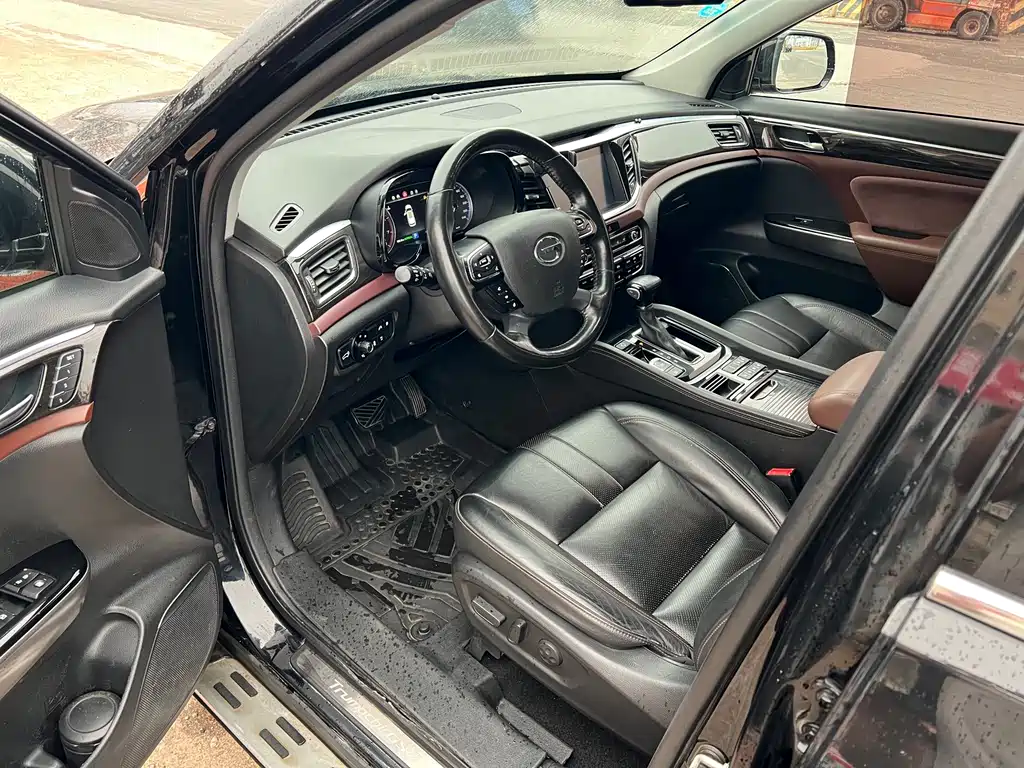 Trumpchi GS8 2017 320T 2WD Luxury Connected Edition (seven seats) купить на сайте DeffCars
