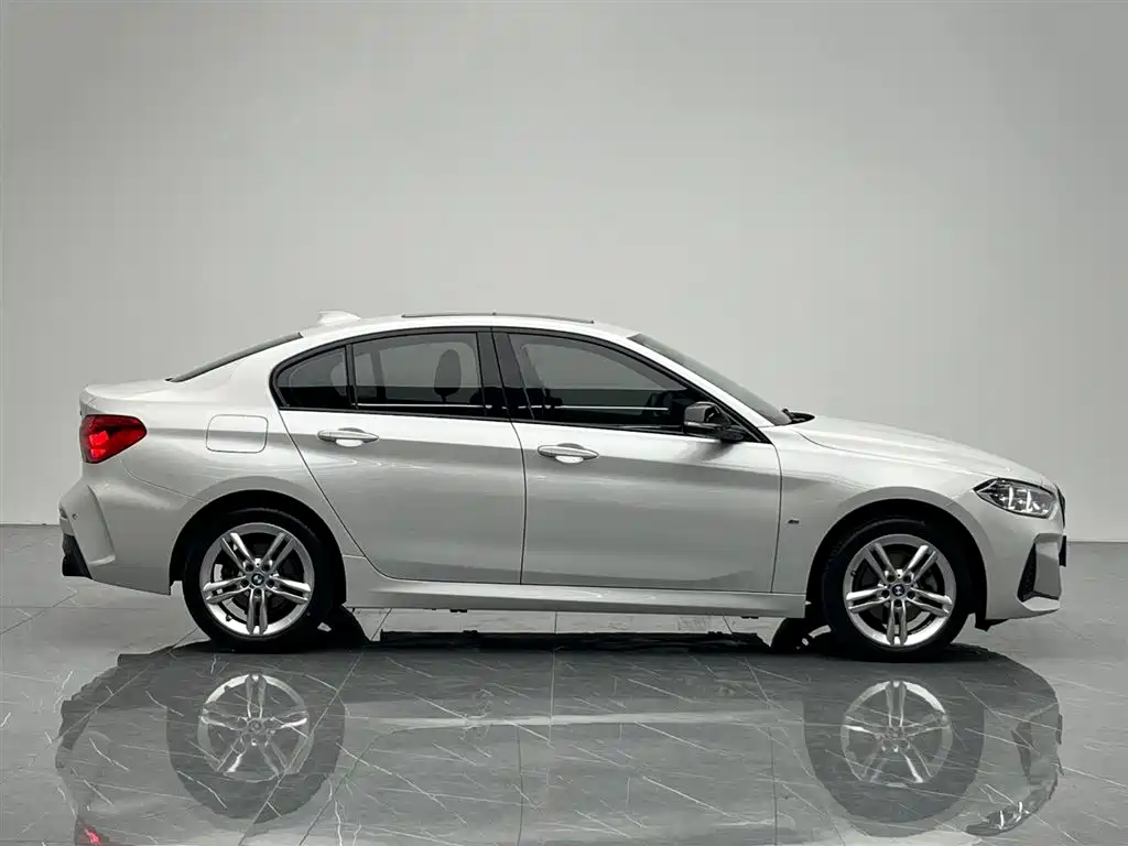 BMW 1 Series 2021 120i M Sports Night Edition купить на сайте DeffCars