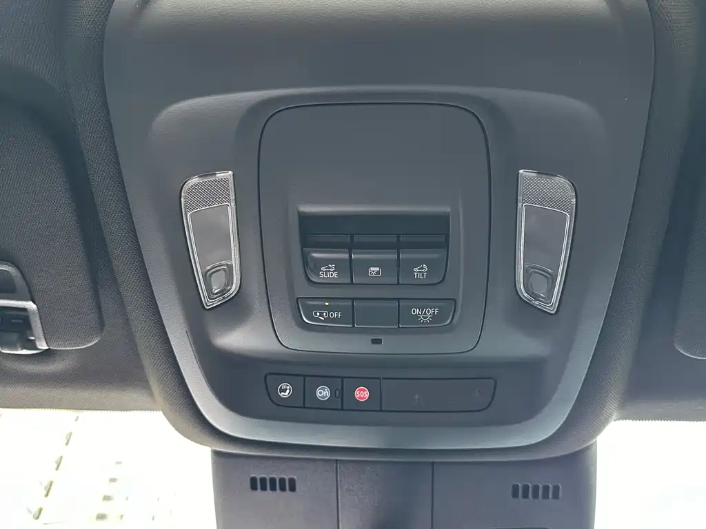 Cadillac CT5 2023 28T Platinum Super Assisted Driving Edition купить на сайте DeffCars