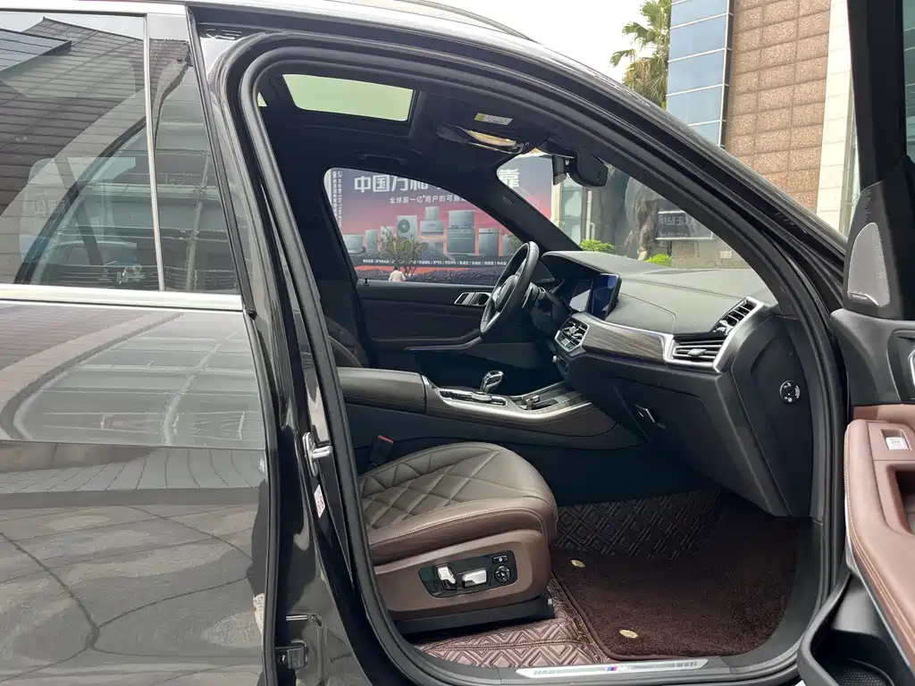 BMW X5 2022 facelift xDrive 40Li M sports package купить на сайте DeffCars