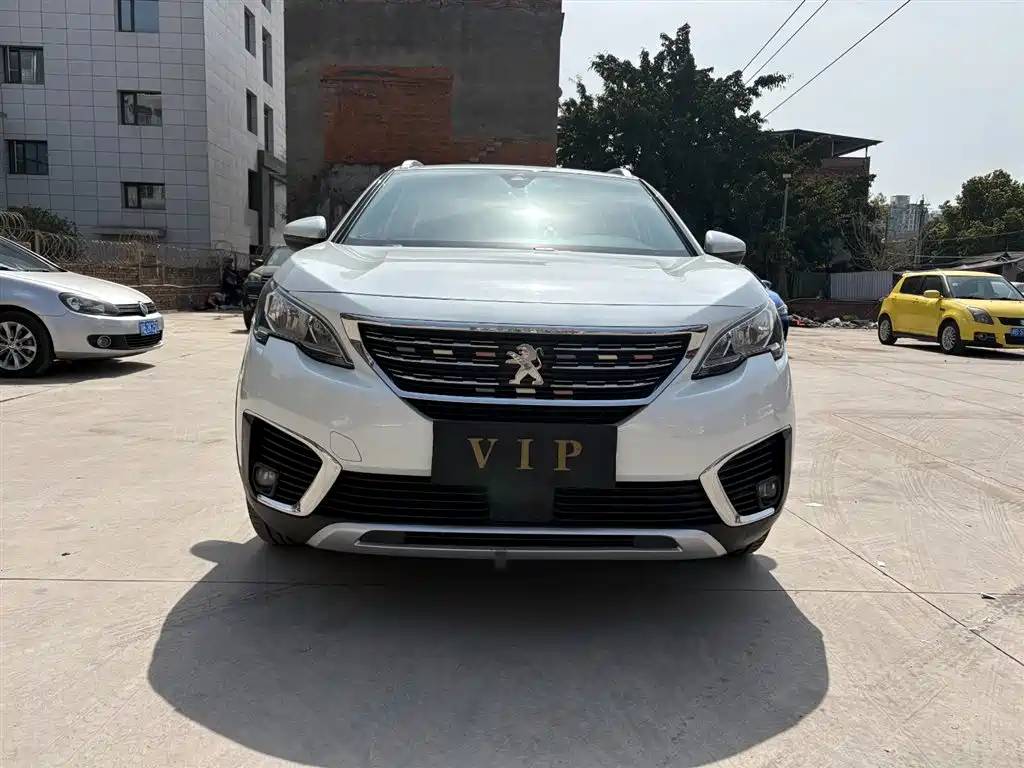 Peugeot 5008 2017 350THP 5-seat elite version купить на сайте DeffCars