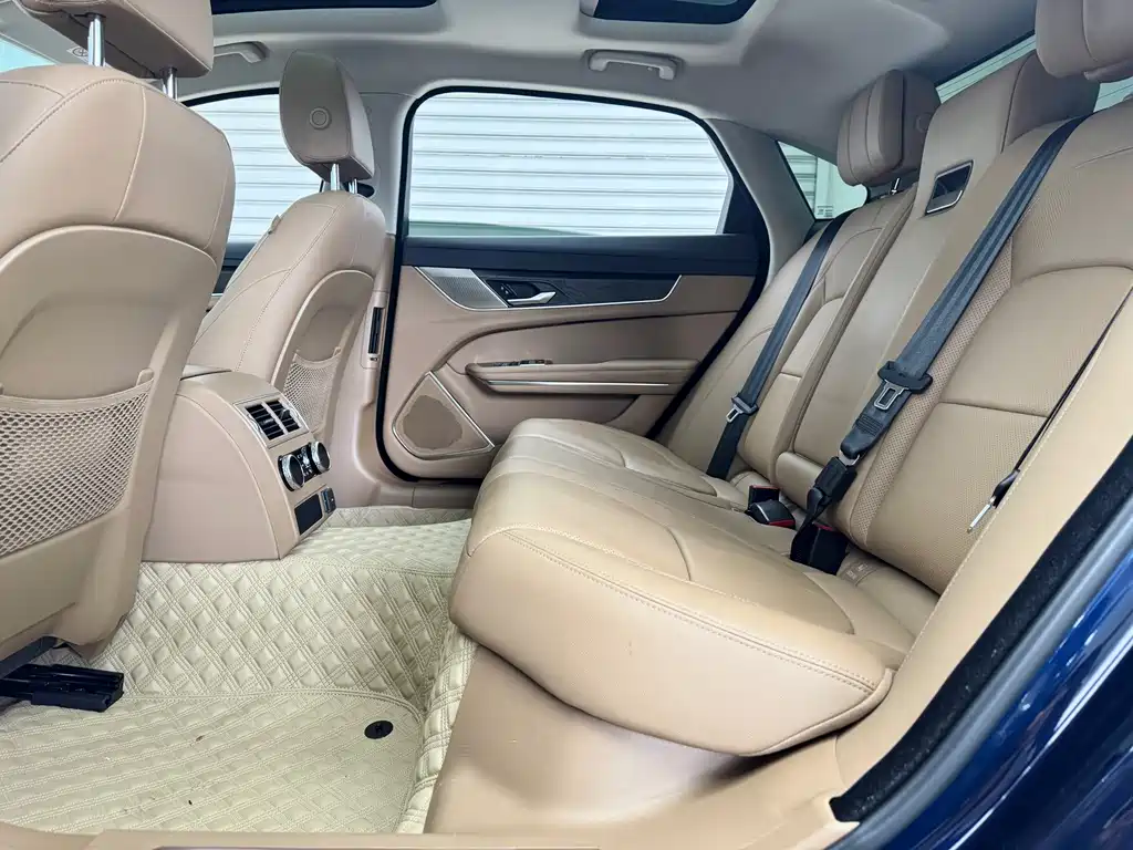 Jaguar XFL 2022 XFL 2.0T P250 two-wheel drive exclusive luxury version купить на сайте DeffCars