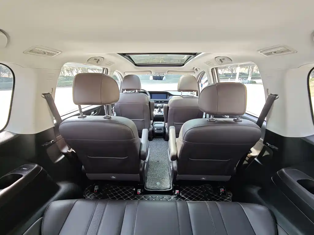 Trumpchi M6 2019 270T Automatic Premium Edition (six seats) National V купить на сайте DeffCars