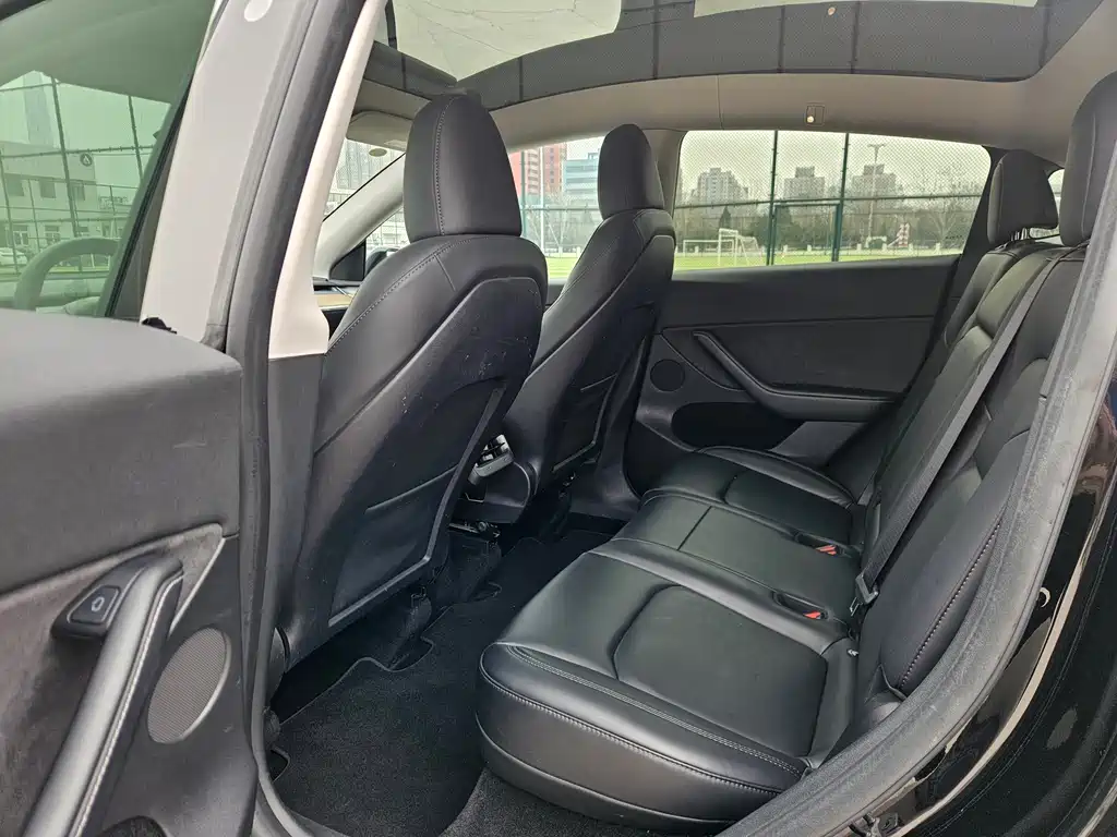 Model Y 2023 rear-wheel drive version купить на сайте DeffCars