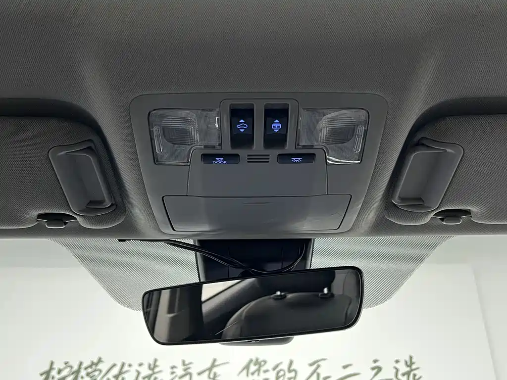 Highlander 2018 2.0T four-wheel drive premium version, 7 seats, National VI купить на сайте DeffCars