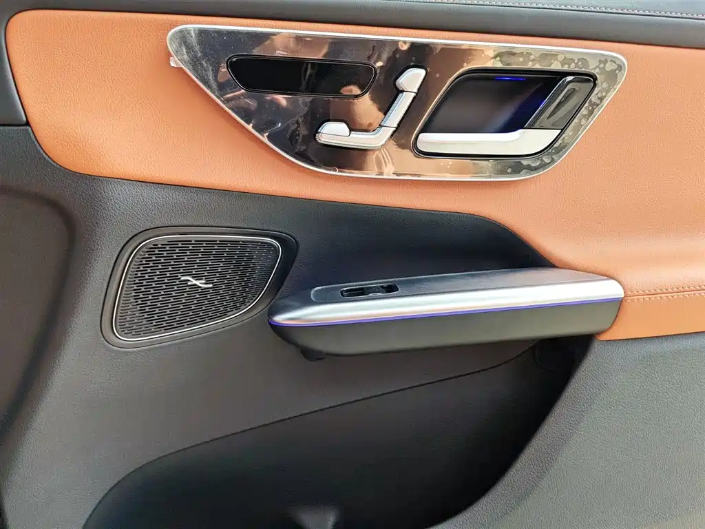 Mercedes-Benz GLC 2025 facelift GLC 300 L 4MATIC dynamic 5-seater купить на сайте DeffCars