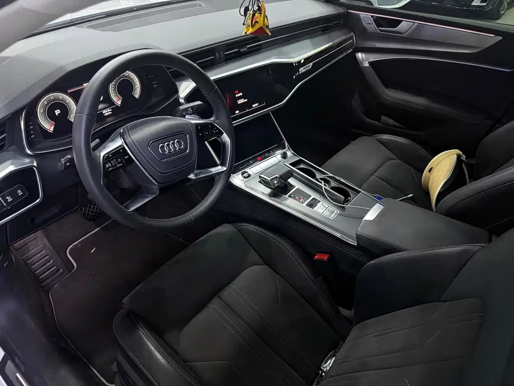 Audi A7L 2024 45 TFSI luxury model купить на сайте DeffCars