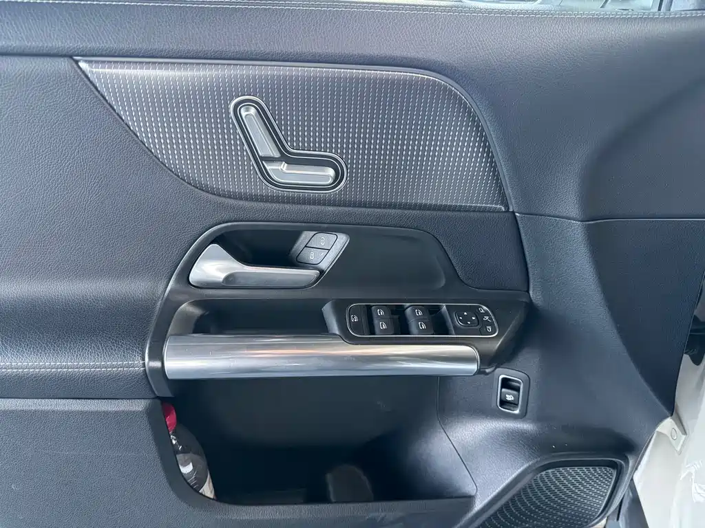 Mercedes-Benz GLA 2020 GLA 200 купить на сайте DeffCars