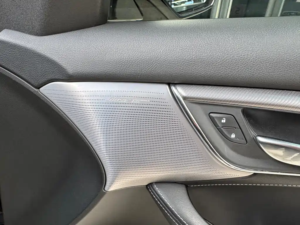 Cadillac CT5 2022 28T Premium Model купить на сайте DeffCars