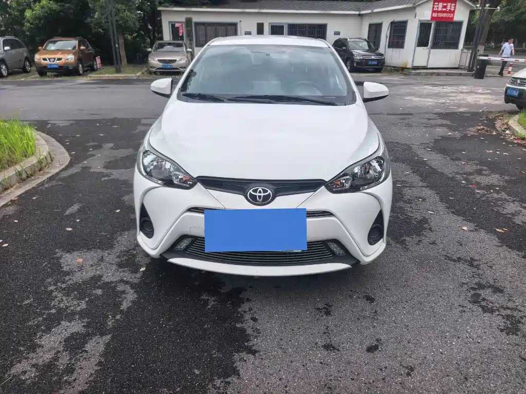 YARiS L 2021 1.5L CVT leading version купить на сайте DeffCars