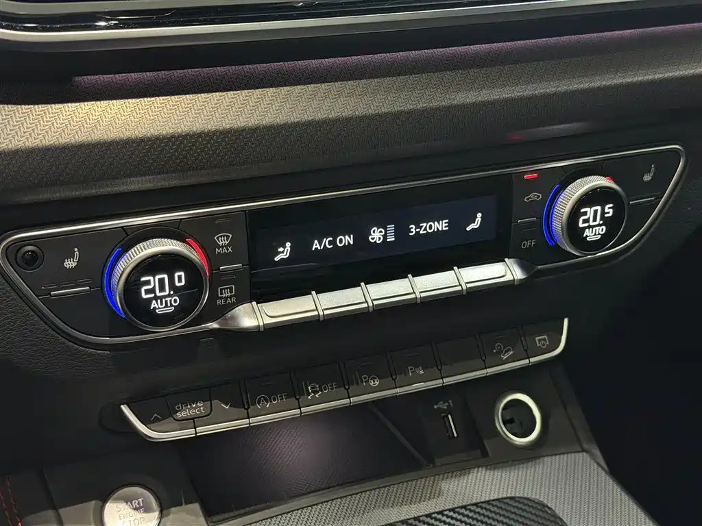Audi Q5L Sportback 2022 40 TFSI RS Kit Burning Speed ​​Type купить на сайте DeffCars