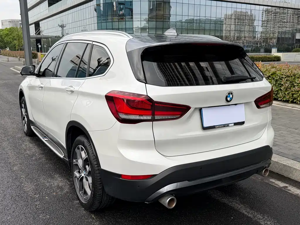 BMW X1 2021 facelift sDrive25Li leading model купить на сайте DeffCars