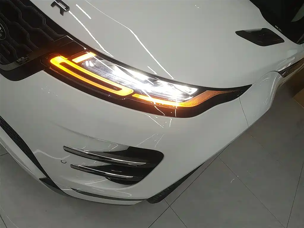 Range Rover Evoque 2023 Evoque L 249PS Deluxe Edition купить на сайте DeffCars