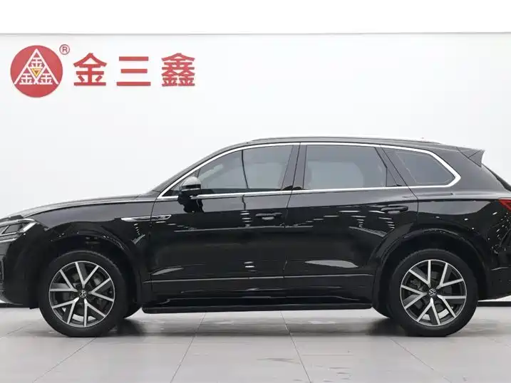 Touareg 2023 3.0TSI Ruixiang Edition Classic Sports Package купить на сайте DeffCars