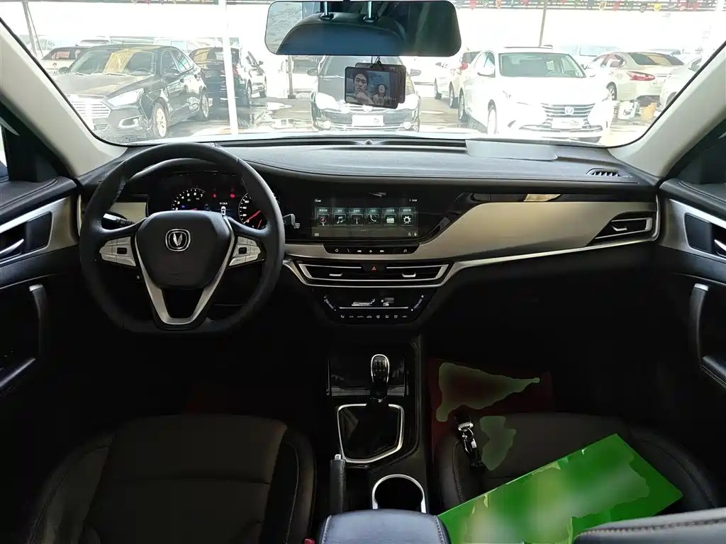 Changan CS35PLUS 2019 1.6L manual Changlian version купить на сайте DeffCars