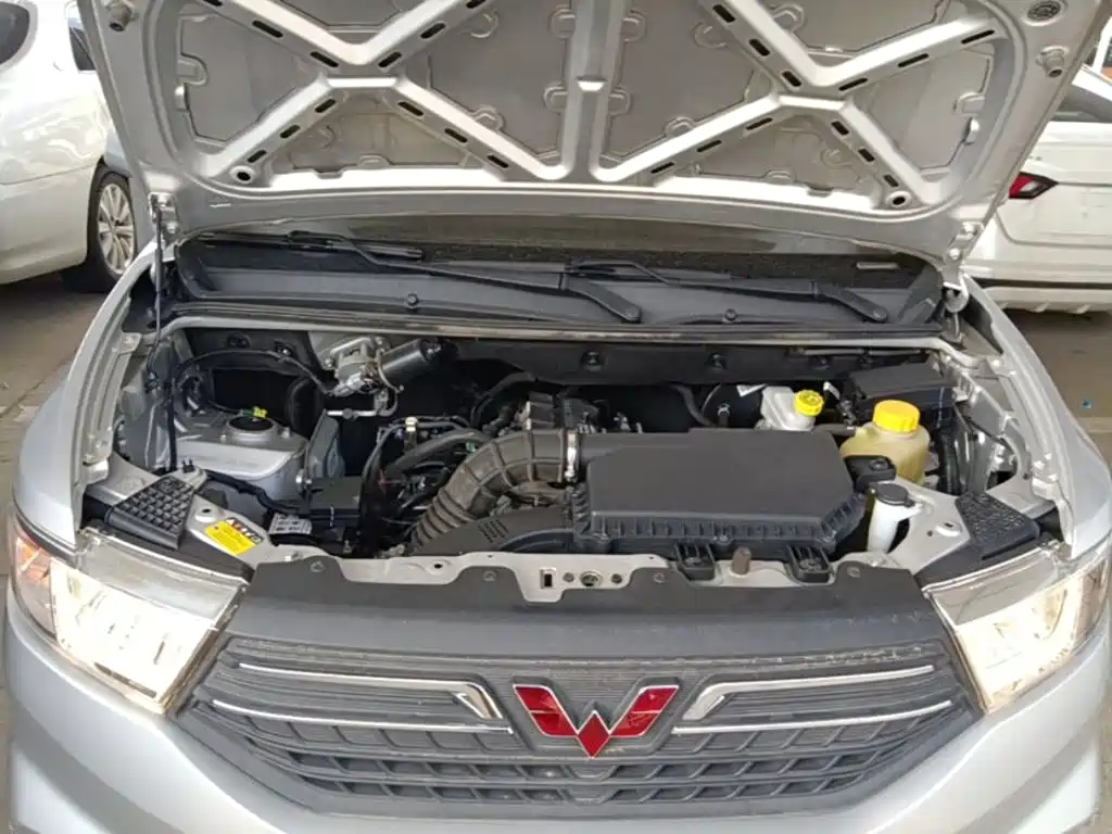 Hongguang V 2022 1.5L Enjoyable Edition Electric Power Assist LAR купить на сайте DeffCars