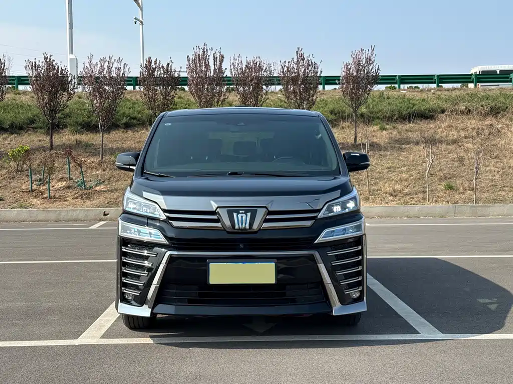 Wilfa 2021 Crown Dual Engine 2.5L HV Extreme Edition купить на сайте DeffCars