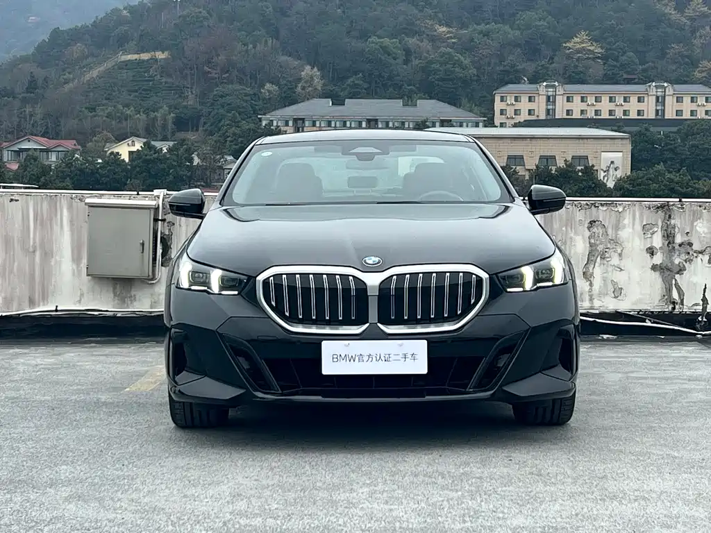 BMW 5 Series Imported 2024 525i M Sports Package купить на сайте DeffCars