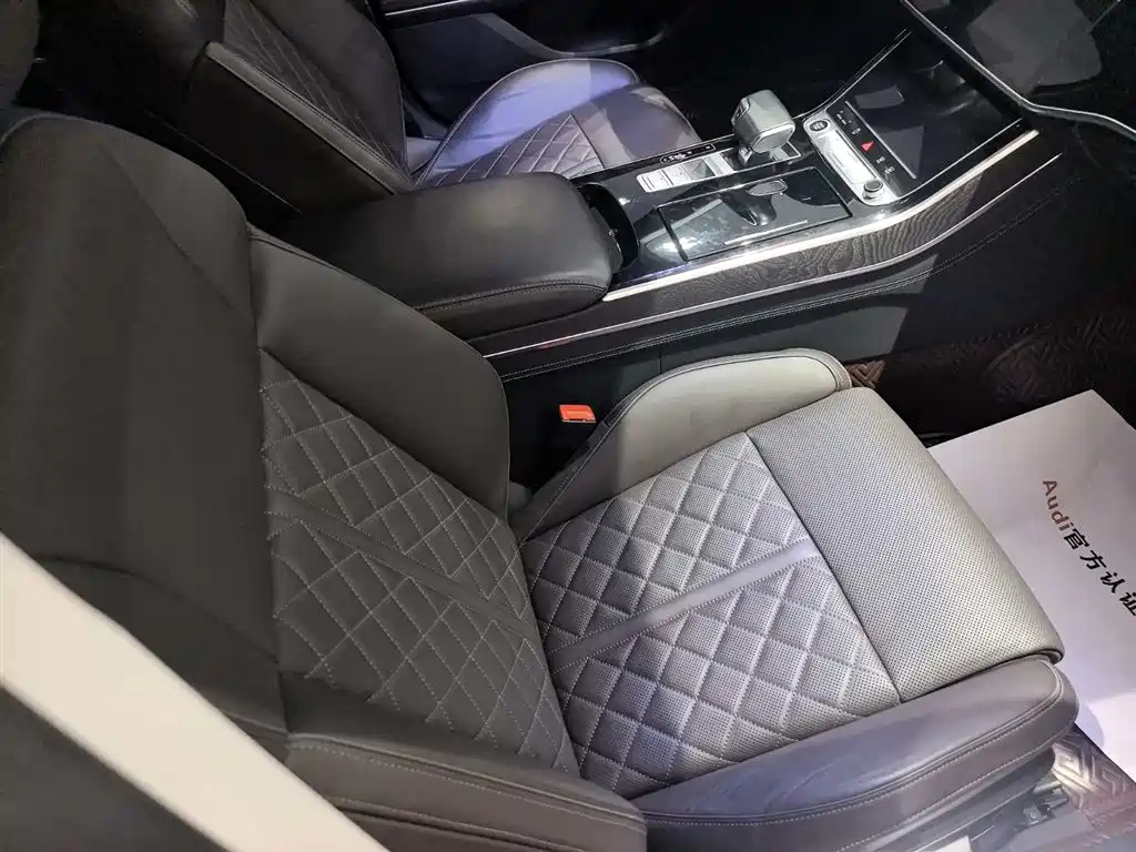 Audi A8 2023 A8L 50 TFSI quattro Premium Selection купить на сайте DeffCars