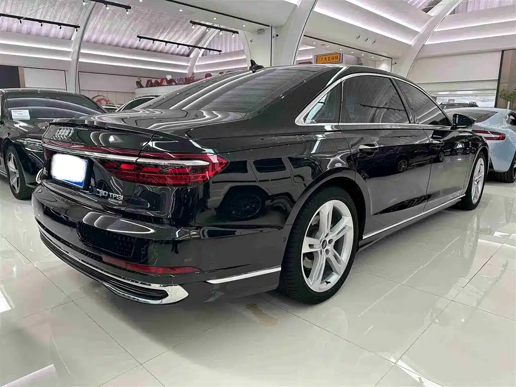 Audi A8 2023 A8L 50 TFSI quattro Premium Selection купить на сайте DeffCars
