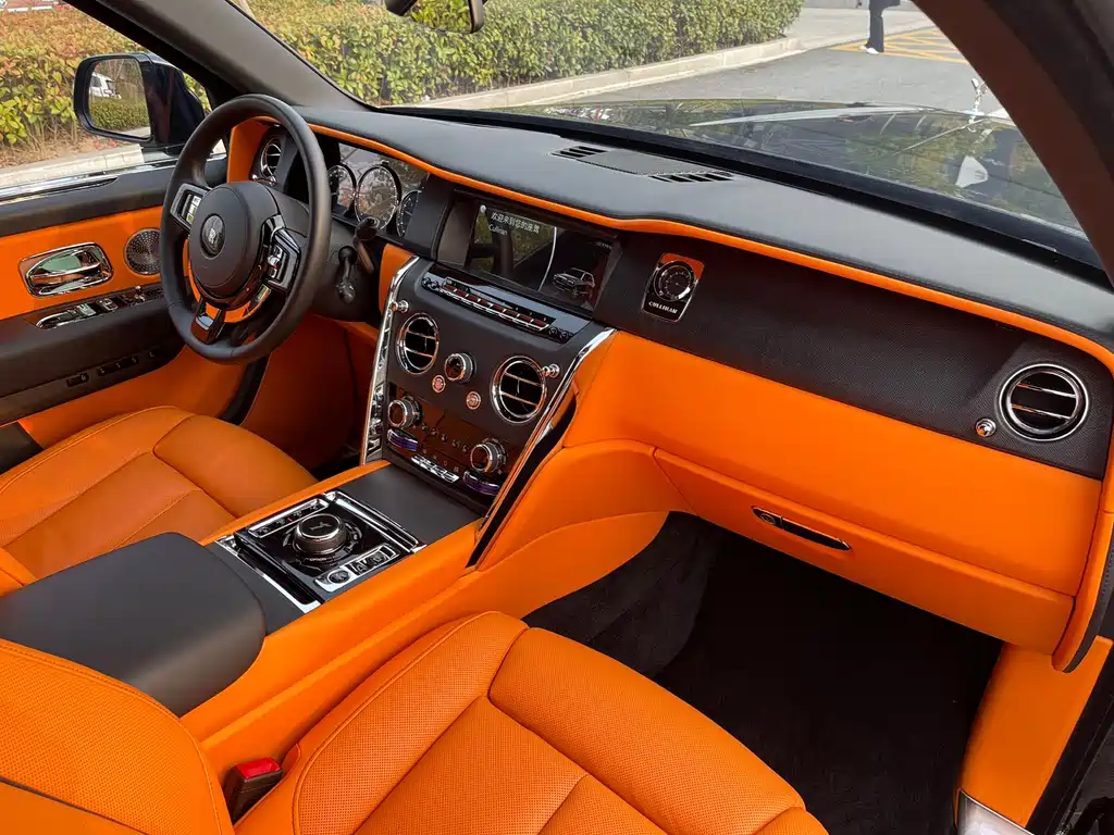 Cullinan 2018 four-seat version купить на сайте DeffCars