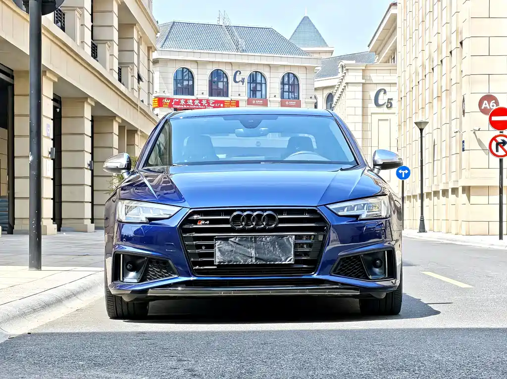 Audi S4 2018 S4 3.0TFSI купить на сайте DeffCars