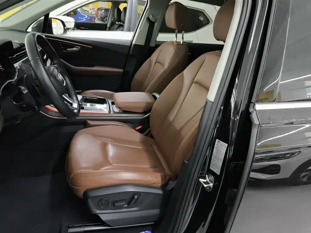 Audi Q7 2021 55 TFSI quattro S line sports version купить на сайте DeffCars