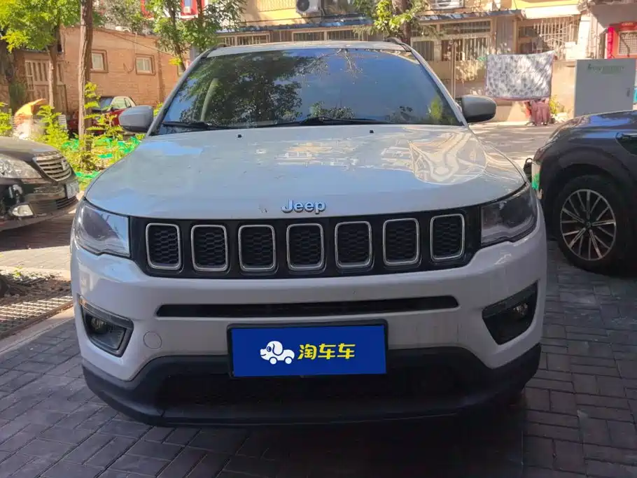Compass 2017 200T Automatic Home Edition купить на сайте DeffCars