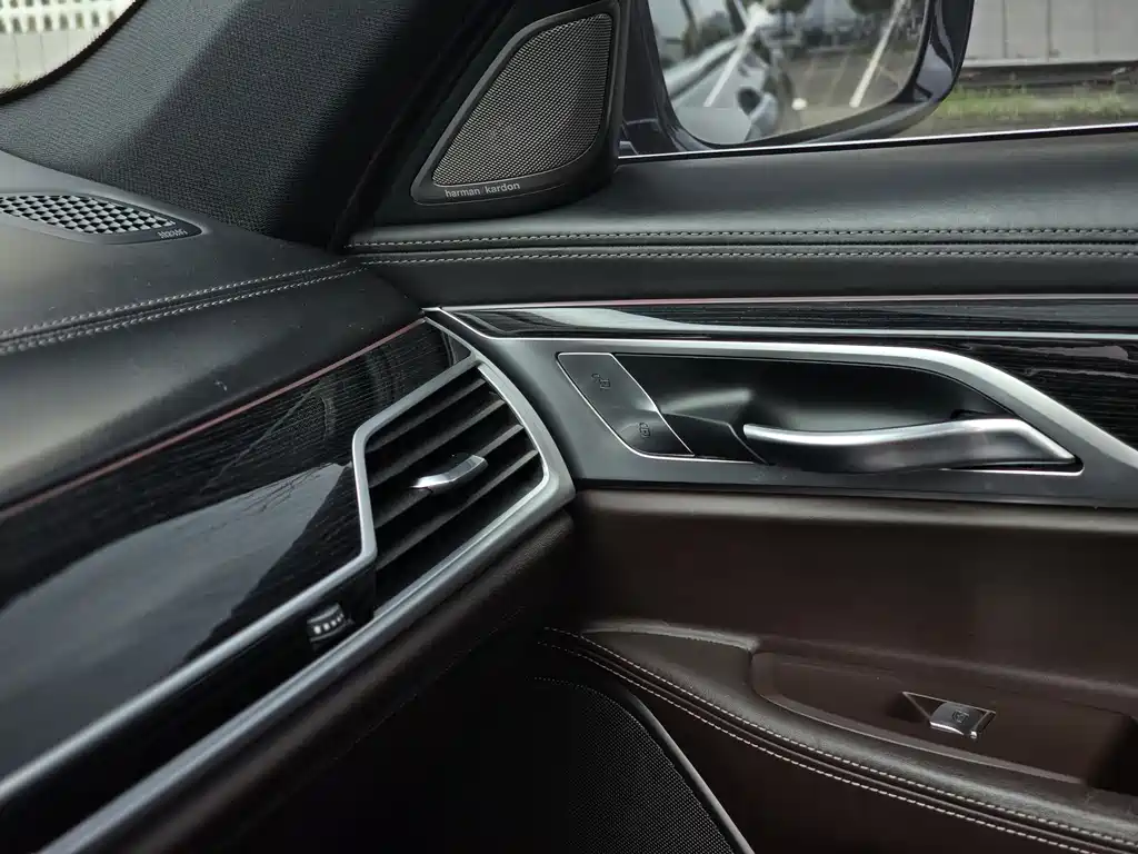 BMW 7 Series 2019 730Li M Sports Package купить на сайте DeffCars