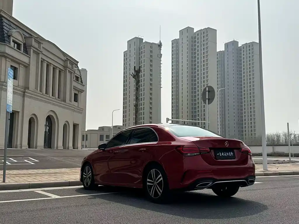 Mercedes-Benz A-Class 2019 A 180 L Sports Sedan купить на сайте DeffCars
