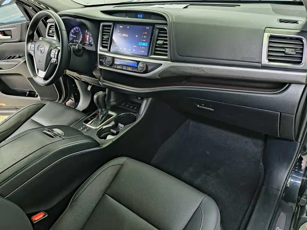 Highlander 2021 2.0T four-wheel drive premium version 7 seats купить на сайте DeffCars