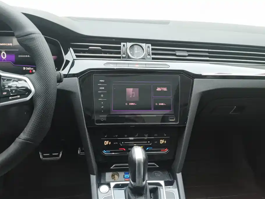 Magotan 2023 2 million commemorative edition 330TSI DSG leading model купить на сайте DeffCars