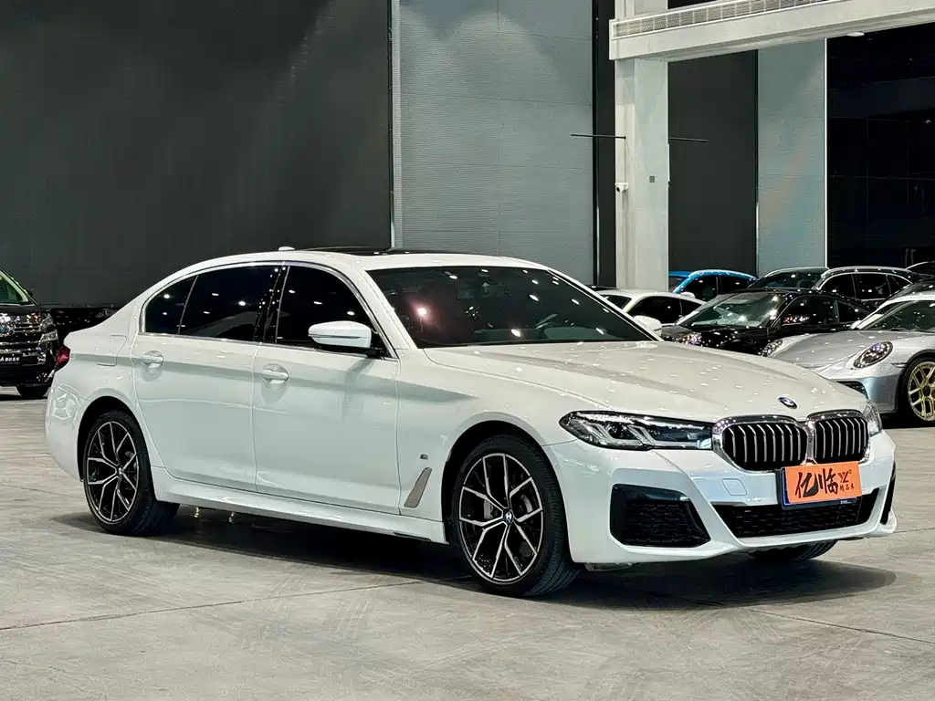 BMW 5 Series 2022 Facelift 530Li Exclusive M Sports Package купить на сайте DeffCars
