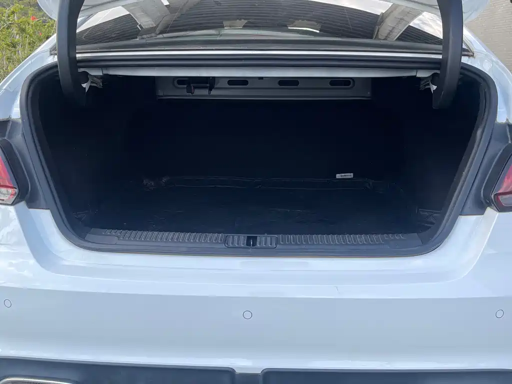 MG5 2021 180DVVT Manual Youth Deluxe Edition купить на сайте DeffCars