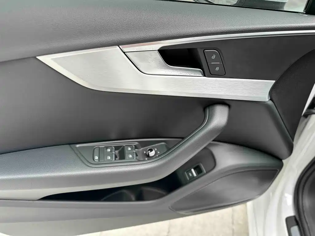 Audi A4L 2020 40 TFSI quattro luxury and dynamic model купить на сайте DeffCars
