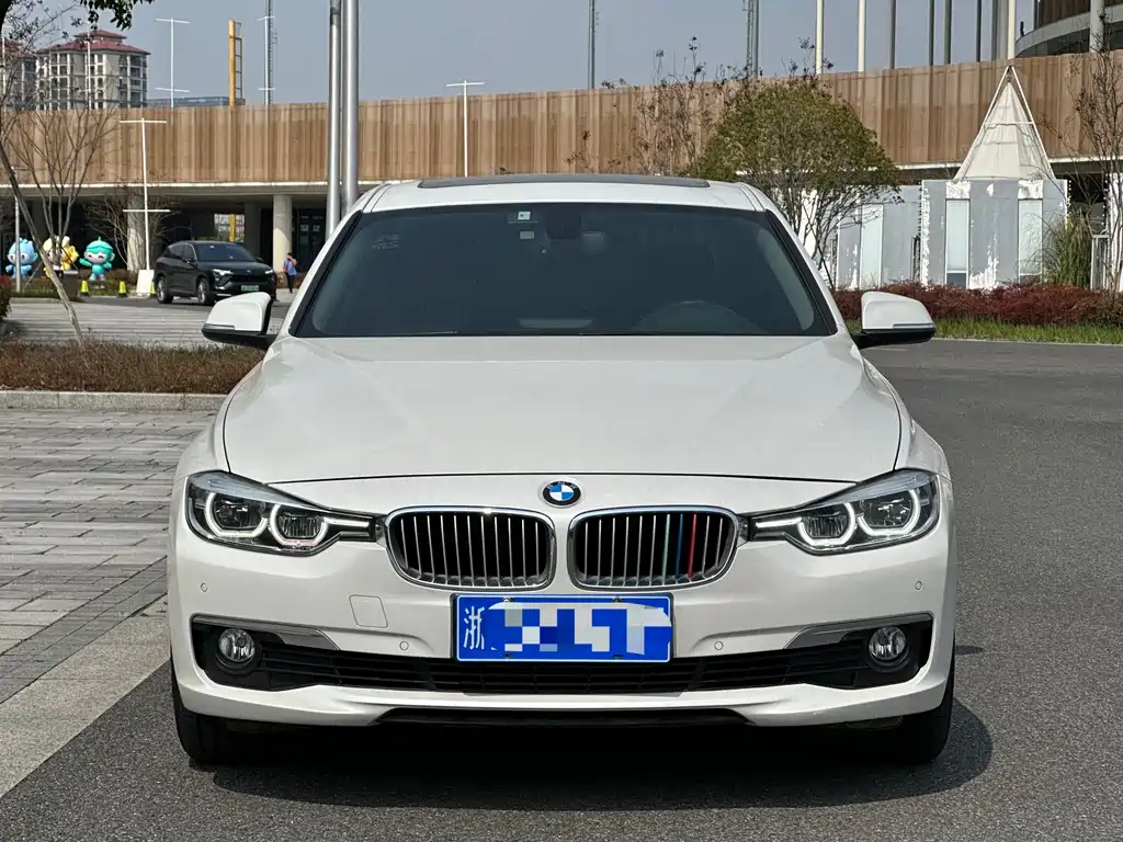 BMW 3 Series 2018 320Li Fashion Model купить на сайте DeffCars