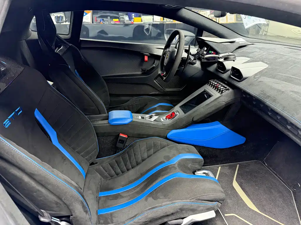 Huracán 2021 Huracán STO купить на сайте DeffCars