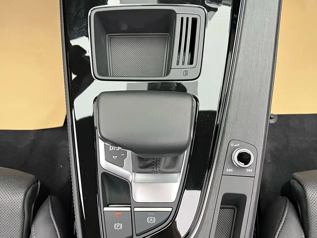 Audi A4L 2023 40 TFSI Bangu0026Olufsen Starry Night Edition купить на сайте DeffCars