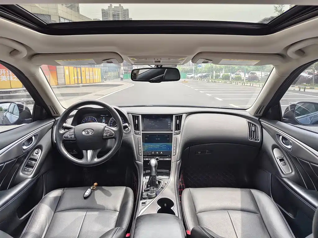 Infiniti Q50L 2016 2.0T Enjoy Edition купить на сайте DeffCars
