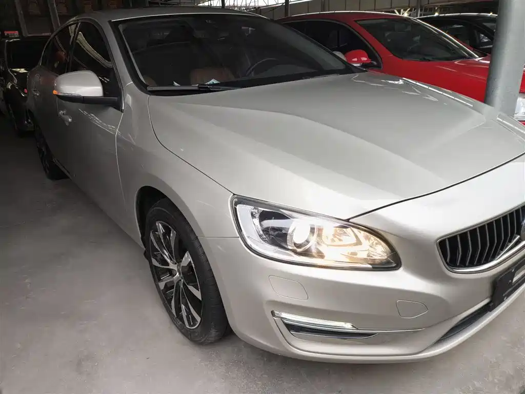 Volvo S60 2019 S60L T3 Smart Edition купить на сайте DeffCars